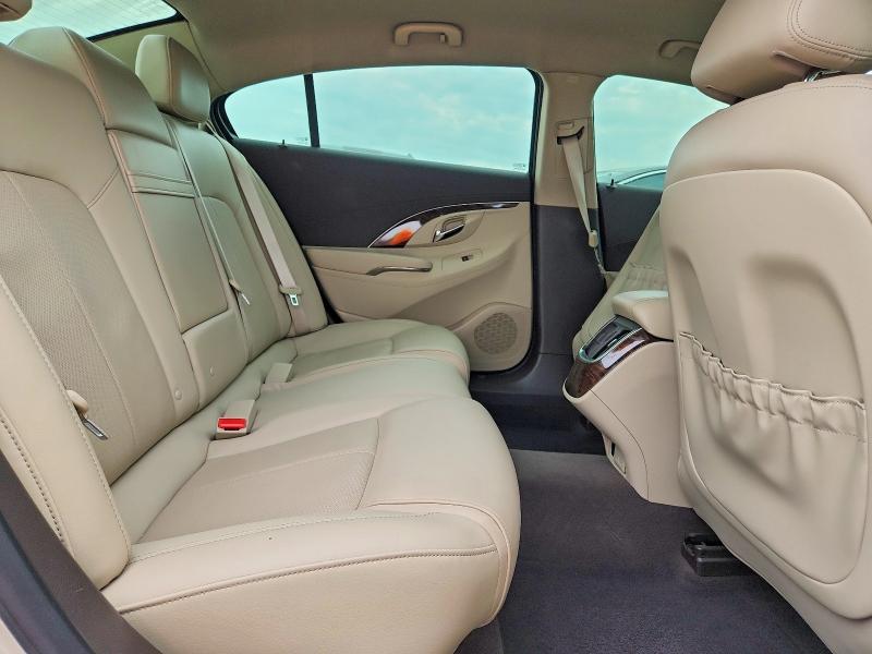 Фото 10 с аукциона – 2015 BUICK LACROSSE с VIN 1G4GD5G3XFF124701