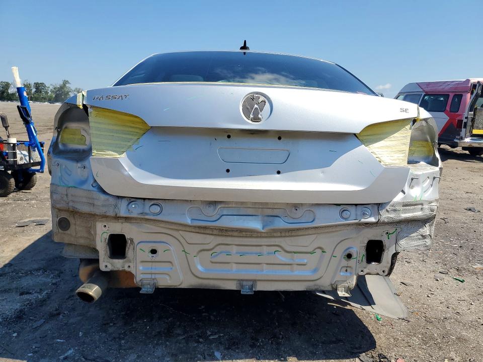 Photo 6 from auction – 2012 VOLKSWAGEN PASSAT with VIN 1VWBP7A30CC073102