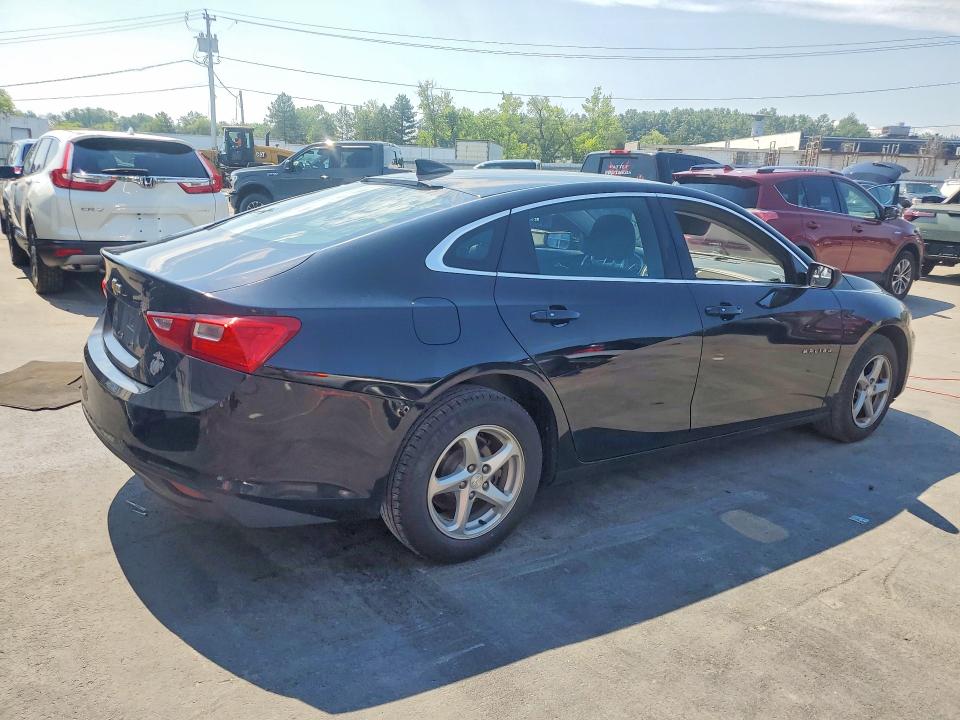 Photo 3 from auction – 2018 CHEVROLET MALIBU with VIN 1G1ZB5ST8JF252303