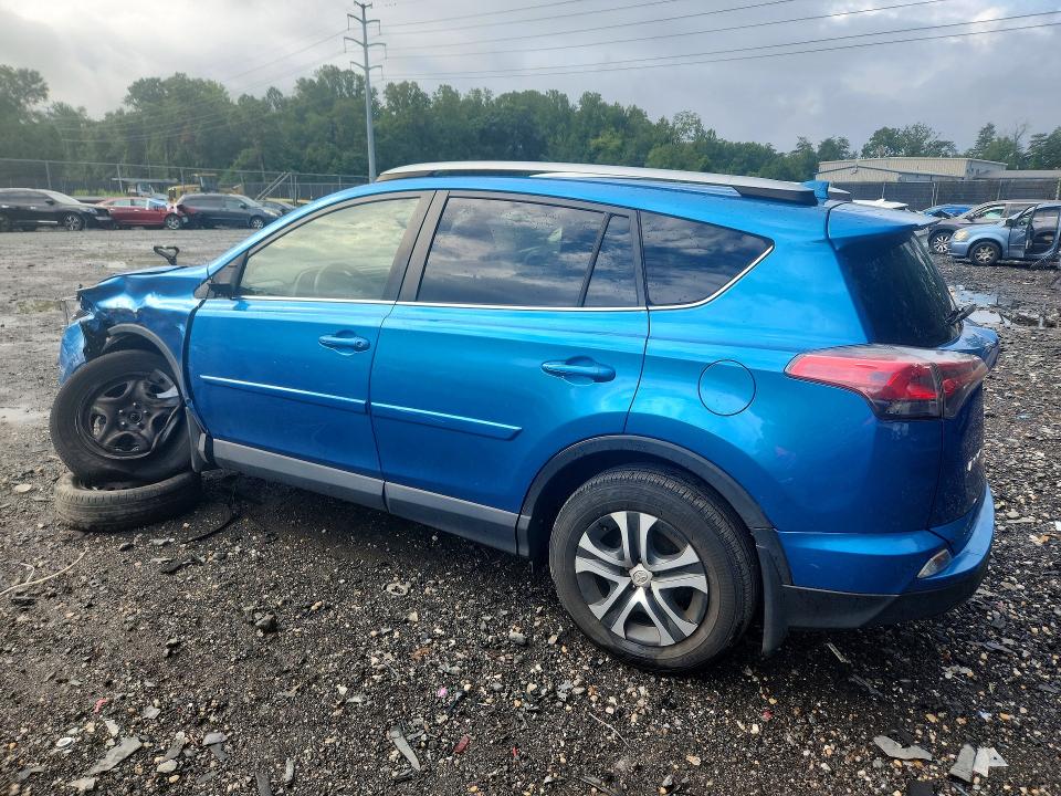 Photo 2 from auction – 2017 TOYOTA RAV4 with VIN JTMBFREV9HJ709435
