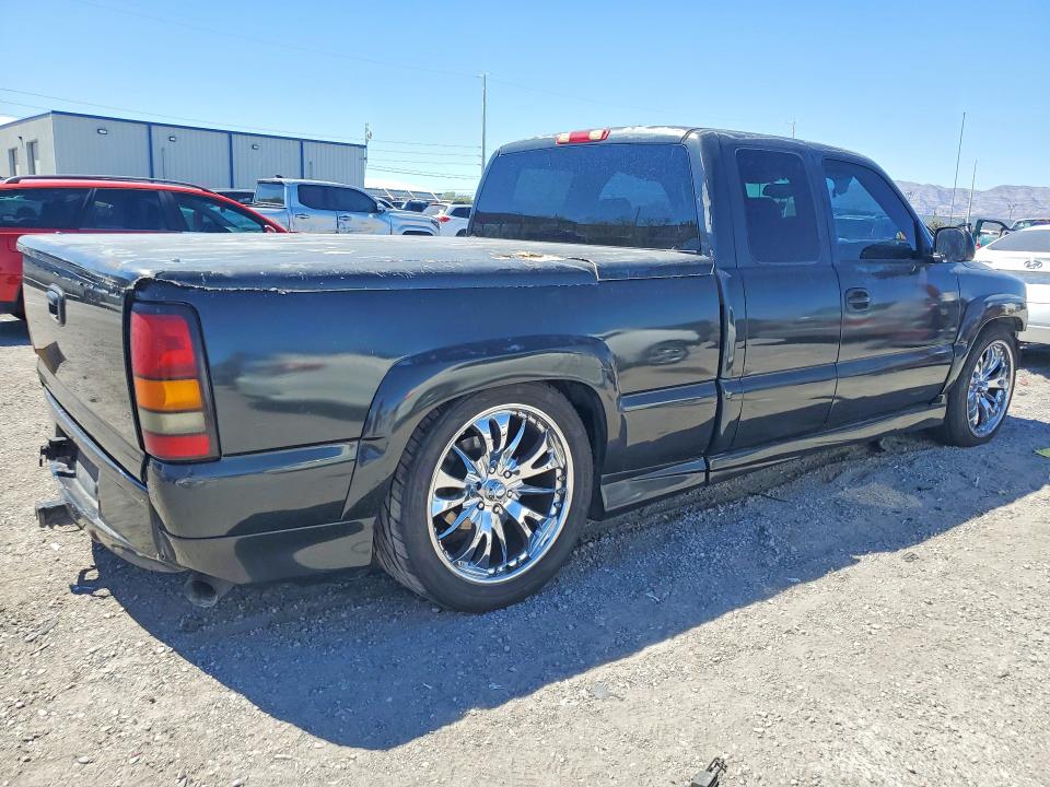 Photo 3 from auction – 2004 GMC NEW SIERRA with VIN 2GTEC19T941218965
