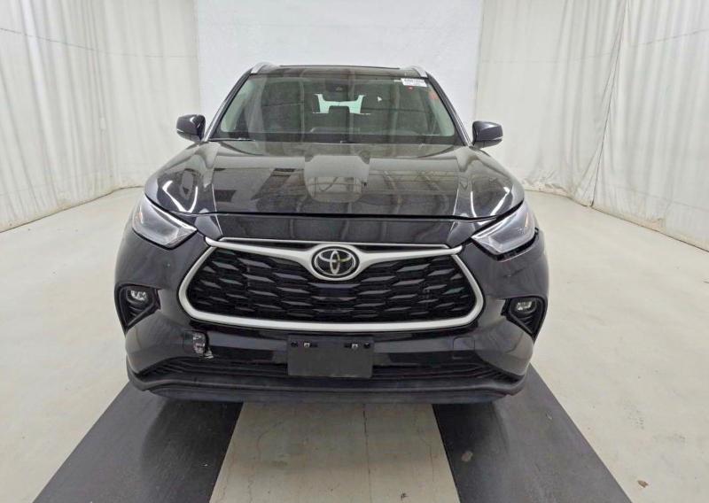 Photo 11 from auction – 2023 TOYOTA HIGHLANDER with VIN 5TDKDRBH0PS029803