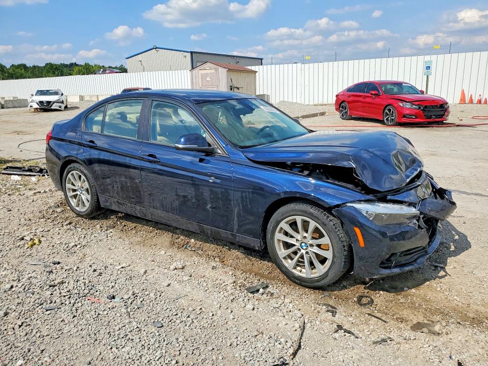 Photo 4 from auction – 2016 BMW 320 with VIN WBA8E5G59GNU22054