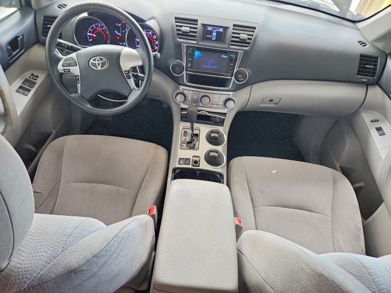 Photo 8 from auction – 2013 TOYOTA HIGHLANDER with VIN 5TDBK3EH8DS274133