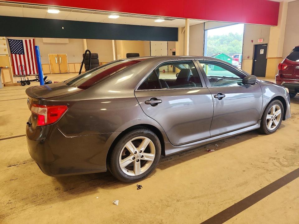 Photo 3 from auction – 2012 TOYOTA CAMRY with VIN 4T1BF1FK3CU074446