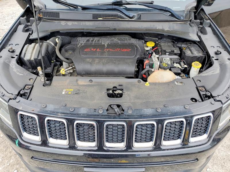 Photo 12 from auction – 2018 JEEP COMPASS with VIN 3C4NJDCBXJT100361