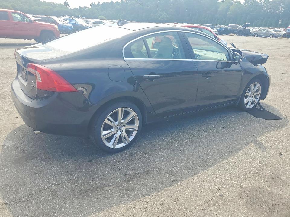 Photo 3 from auction – 2012 VOLVO S60 with VIN YV1902FH8C2117361