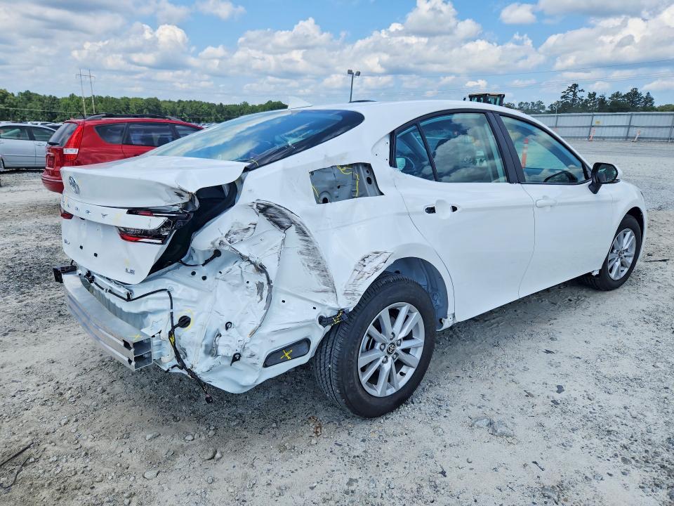 Photo 3 from auction – 2026 TOYOTA CAMRY with VIN 4T1DAACK5TU902976
