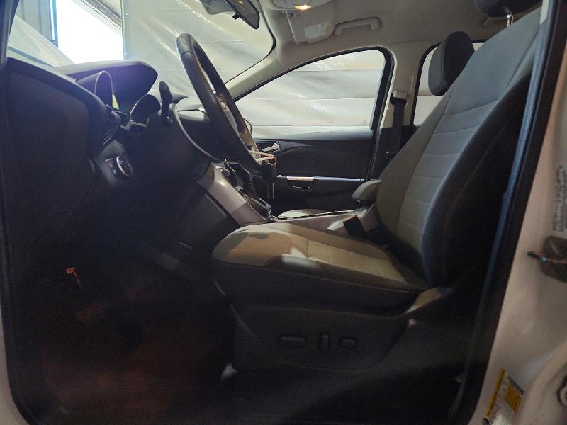 Photo 7 from auction – 2016 FORD ESCAPE with VIN 1FMCU9GX7GUA30412