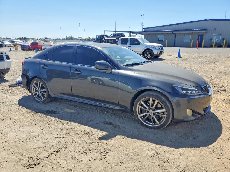 Photo 4 from auction – 2008 LEXUS IS with VIN JTHBE262485017671
