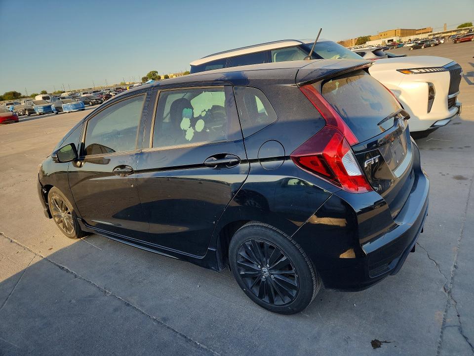 Photo 2 from auction – 2018 HONDA FIT with VIN 3HGGK5H67JM706591