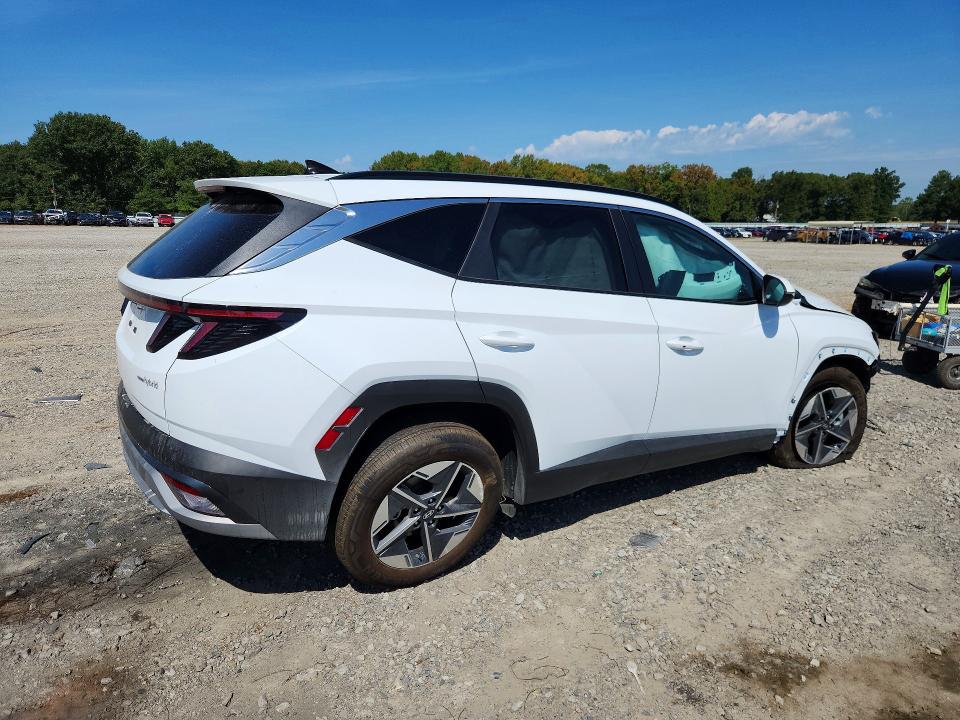 Photo 3 from auction – 2026 HYUNDAI TUCSON with VIN KM8JCDD10TU493967