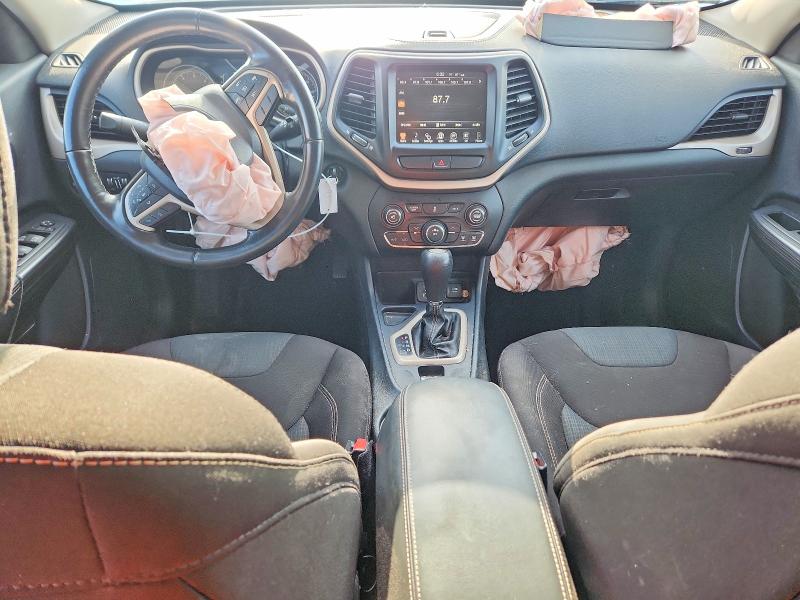 Photo 8 from auction – 2016 JEEP CHEROKEE with VIN 1C4PJLCB5GW201426