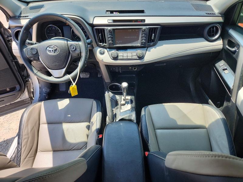 Photo 8 from auction – 2017 TOYOTA RAV4 with VIN 2T3YFREV7HW370704