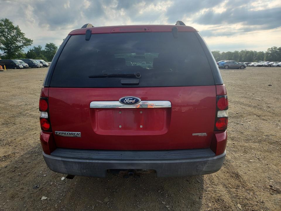 Photo 6 from auction – 2006 FORD EXPLORER with VIN 1FMEU73E26UA64600