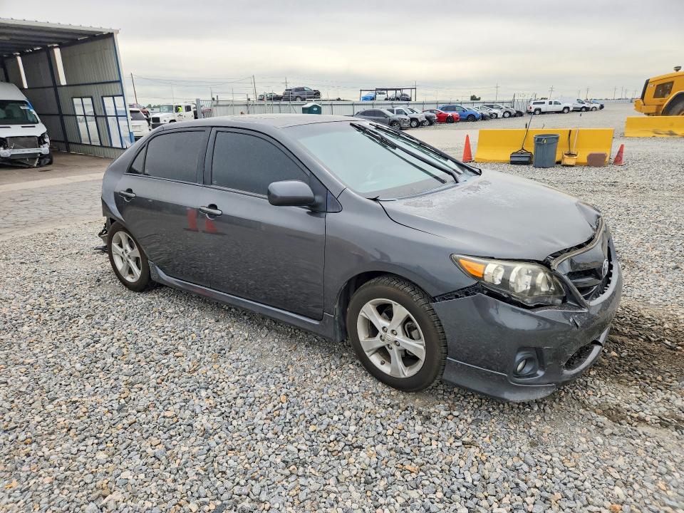 Photo 4 from auction – 2011 TOYOTA COROLLA with VIN 2T1BU4EE5BC692967