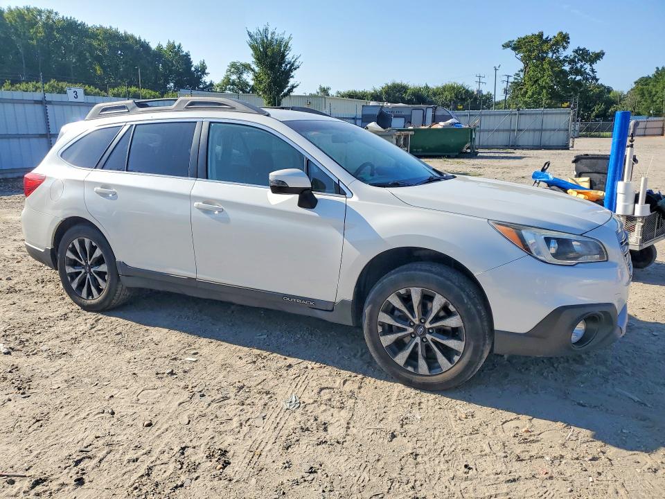 Photo 4 from auction – 2015 SUBARU OUTBACK with VIN 4S4BSAJC8F3201732