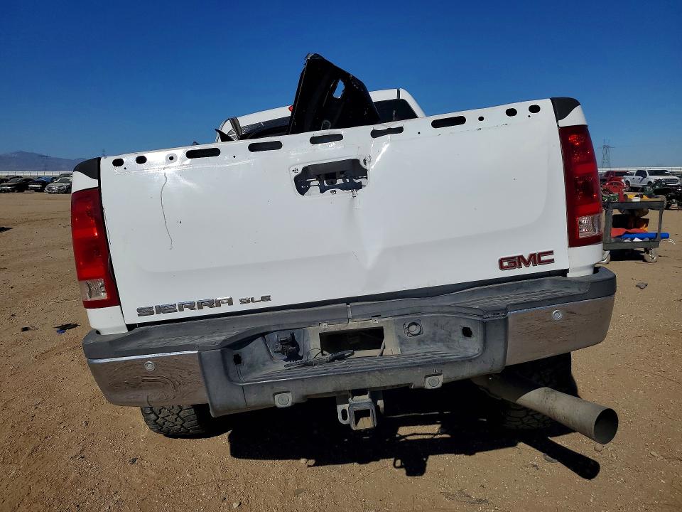 Photo 6 from auction – 2009 GMC SIERRA with VIN 1GTHC53629F120495
