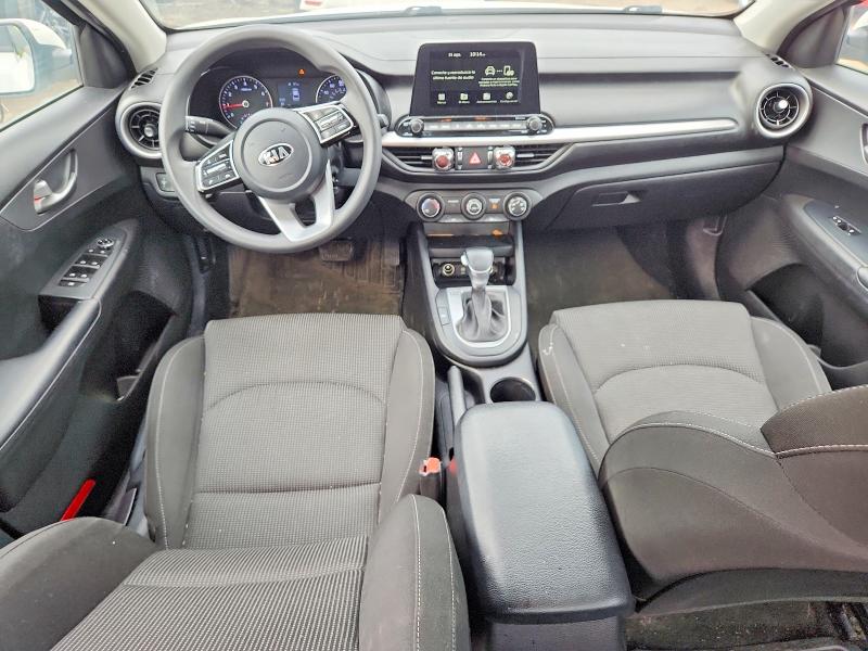 Photo 8 from auction – 2021 KIA FORTE with VIN 3KPF24AD4ME335014