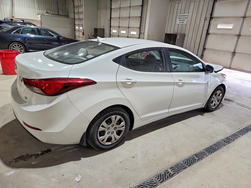Photo 3 from auction – 2016 HYUNDAI ELANTRA with VIN 5NPDH4AE1GH693623