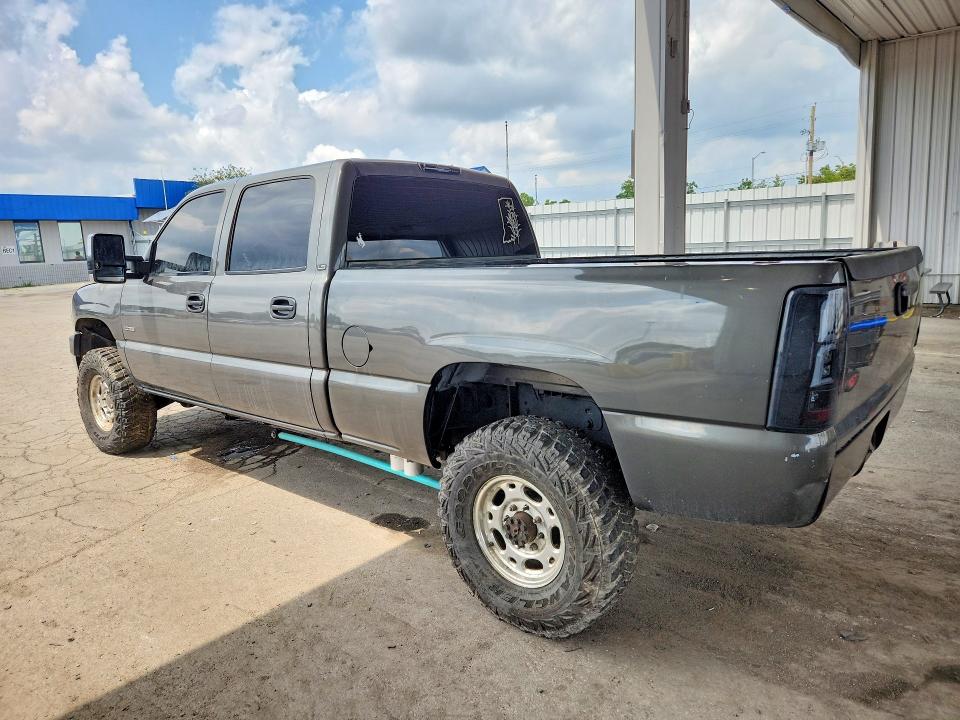 Photo 2 from auction – 2002 CHEVROLET SILVERADO with VIN 1GCHK23132F164226