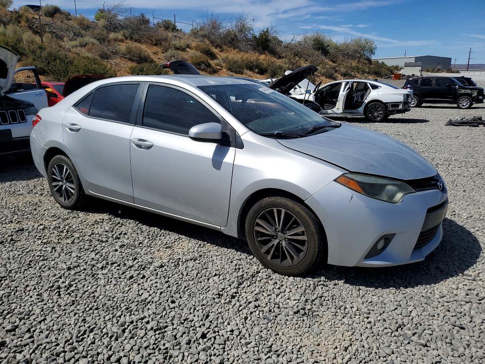 Photo 4 from auction – 2016 TOYOTA COROLLA with VIN 5YFBURHE2GP392657