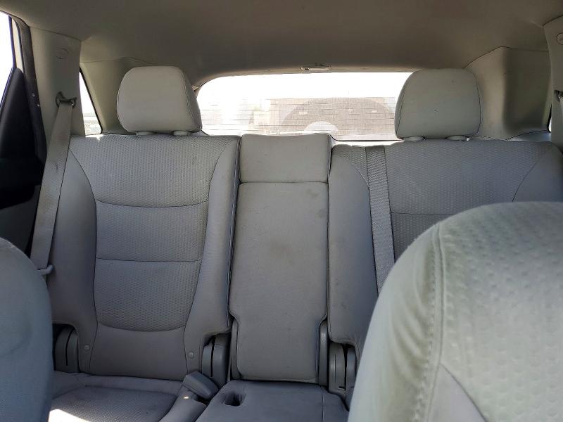 Photo 10 from auction – 2011 KIA SORENTO with VIN 5XYKTCA17BG007422