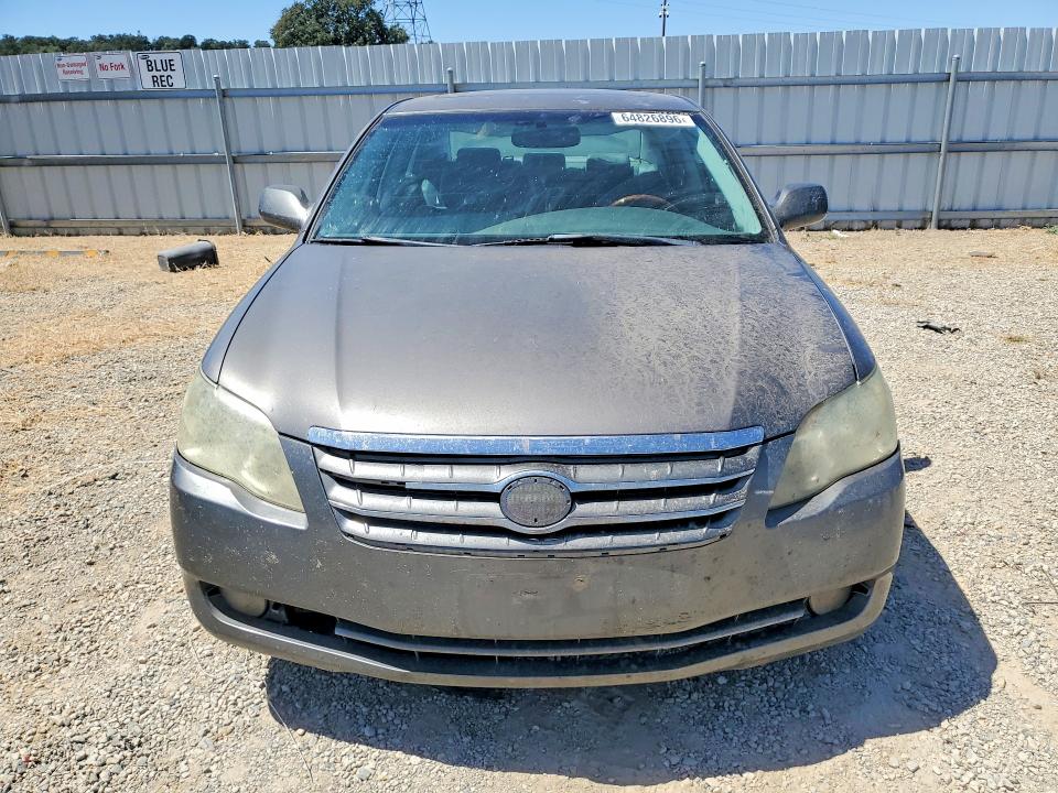 Photo 5 from auction – 2005 TOYOTA AVALON with VIN 4T1BK36B05U006535