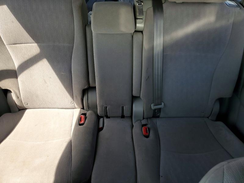 Photo 10 from auction – 2012 TOYOTA HIGHLANDER with VIN 5TDBK3EH2CS119219