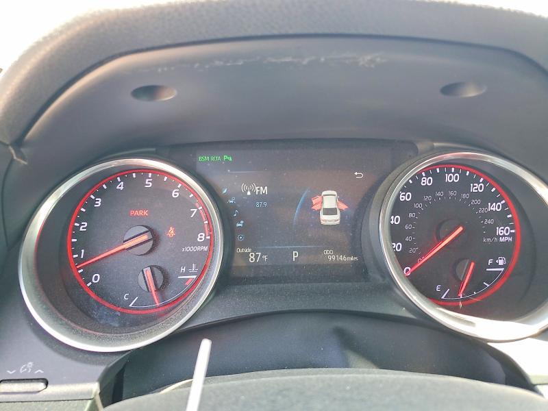 Снимка 9 от търг – 2018 TOYOTA CAMRY с VIN 4T1BZ1HK1JU015008