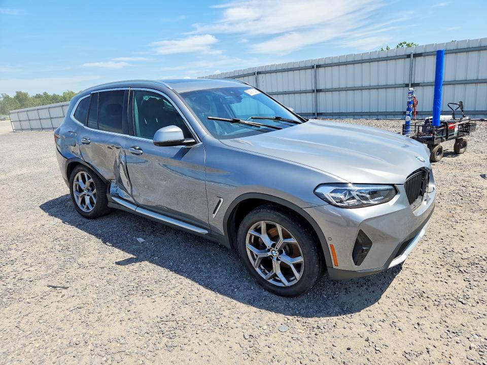 Снимка 4 от търг – 2023 BMW X3 с VIN 5UX53DP02P9S69132