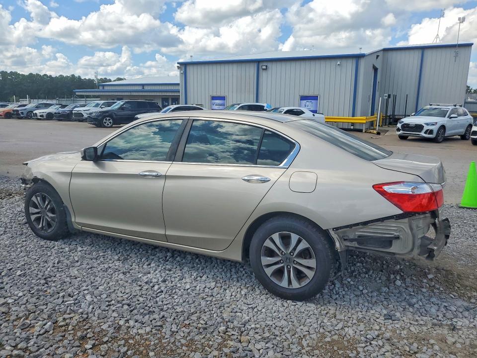 Photo 2 from auction – 2015 HONDA ACCORD with VIN 1HGCR2F35FA231349