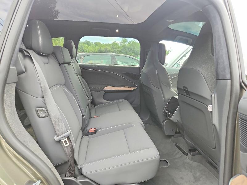 Photo 11 from auction – 2026 LUCID MOTORS GRAVITY with VIN 7UUG1GHK8TA006508