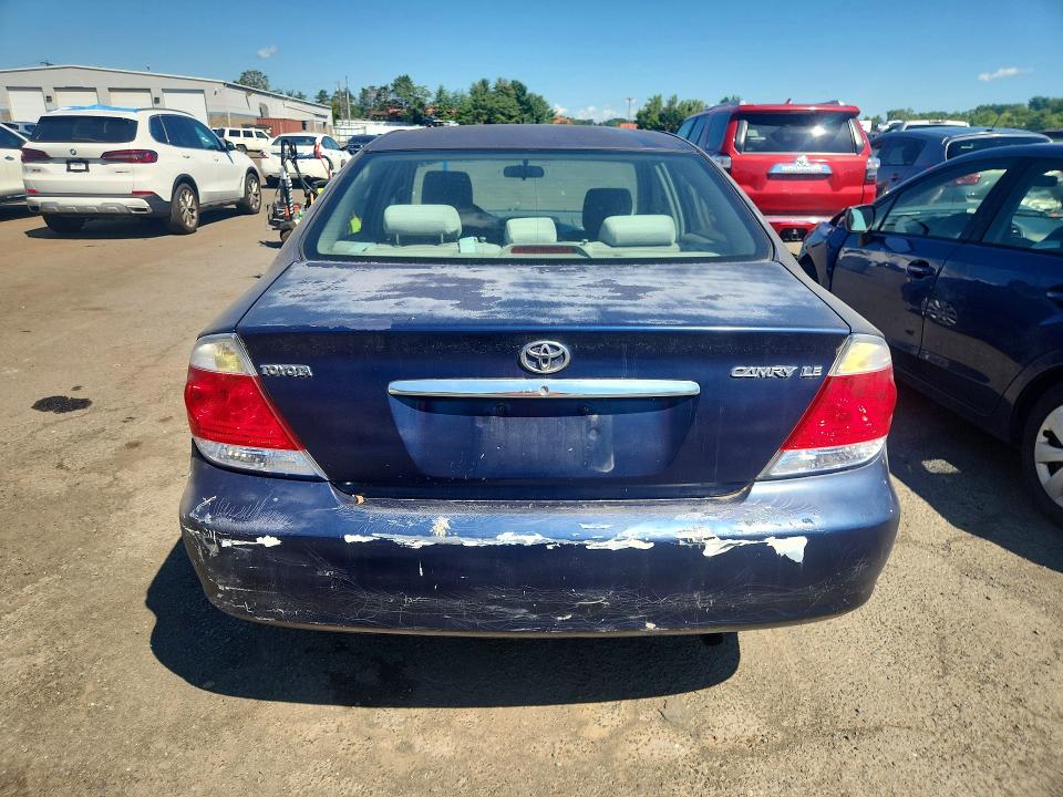 Photo 6 from auction – 2005 TOYOTA CAMRY with VIN 4T1BE32K75U400174