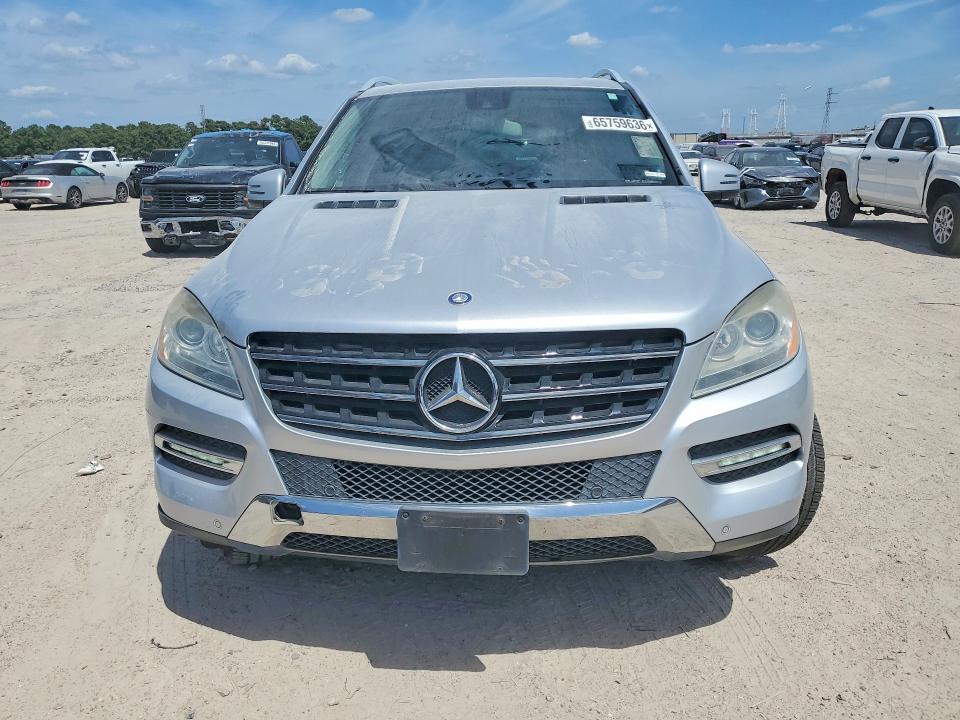 Photo 5 from auction – 2012 MERCEDES-BENZ ML with VIN 4JGDA5HB0CA017845