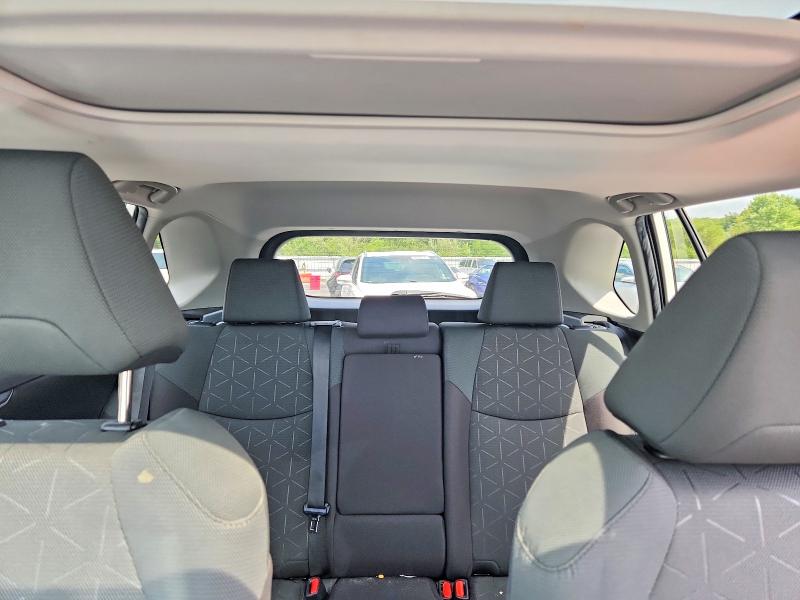 Photo 10 from auction – 2023 TOYOTA RAV4 with VIN 2T3P1RFV8PC353287