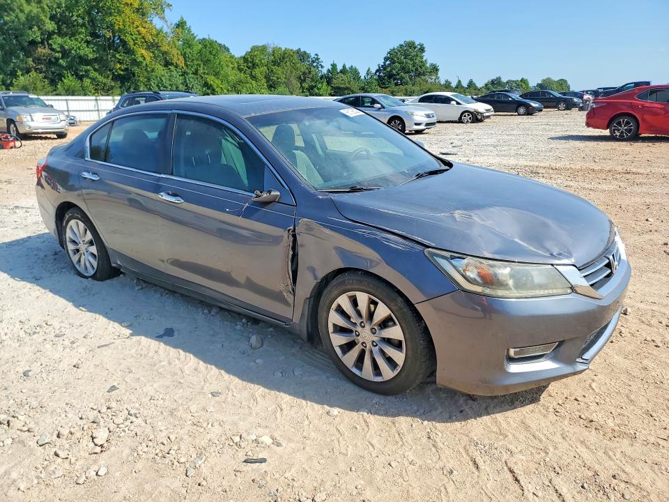 Photo 4 from auction – 2013 HONDA ACCORD with VIN 1HGCR2F70DA028210