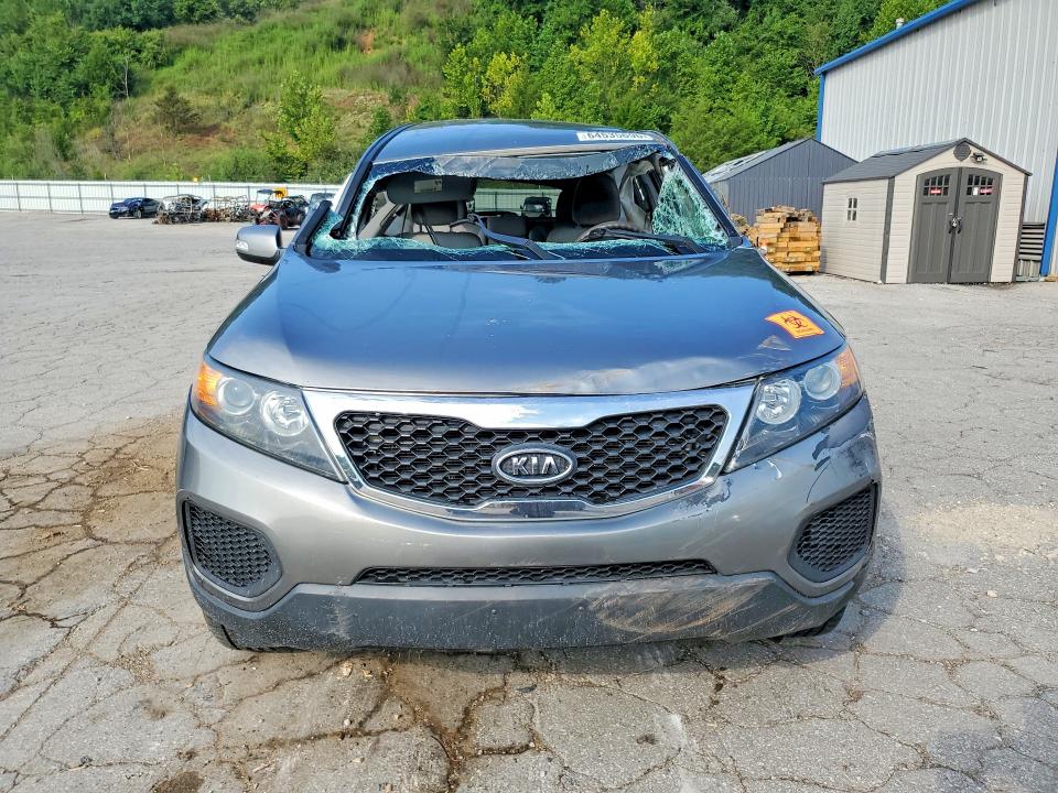 Photo 5 from auction – 2012 KIA SORENTO with VIN 5XYKT3A17CG303851
