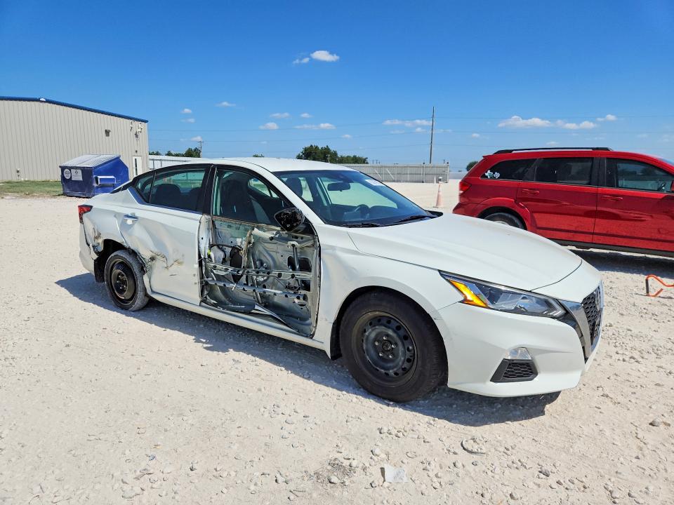 Photo 4 from auction – 2020 NISSAN ALTIMA with VIN 1N4BL4BV5LC259219