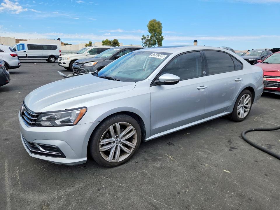 VOLKSWAGEN PASSAT 2019 с VIN 1VWLA7A38KC009751 - Снимка от търг