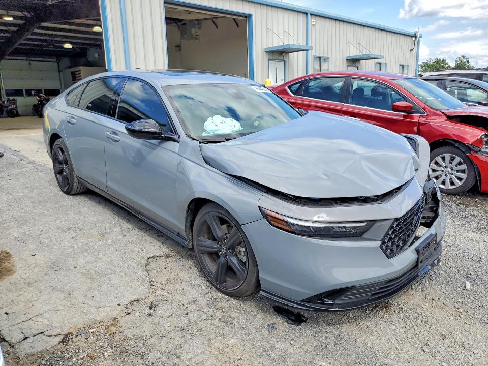 Zdjęcie 4 z aukcji – 2025 HONDA ACCORD z VIN 1HGCY2F77SA003756