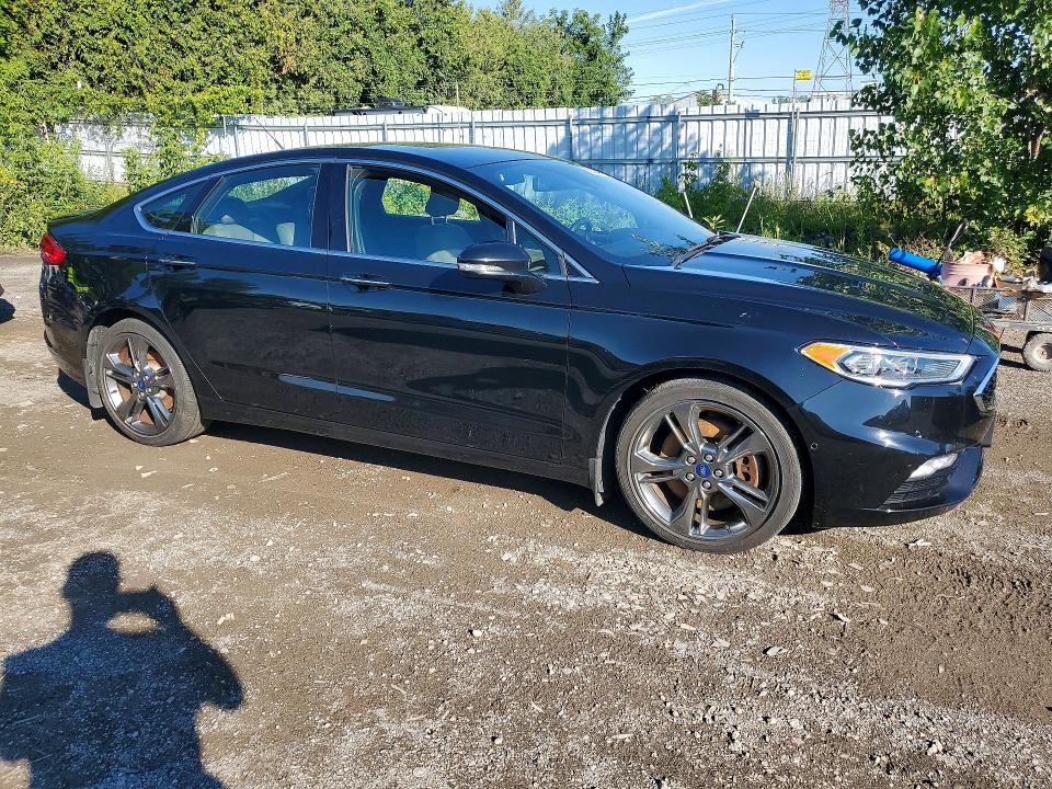 Photo 4 from auction – 2017 FORD FUSION with VIN 3FA6P0VP8HR268033