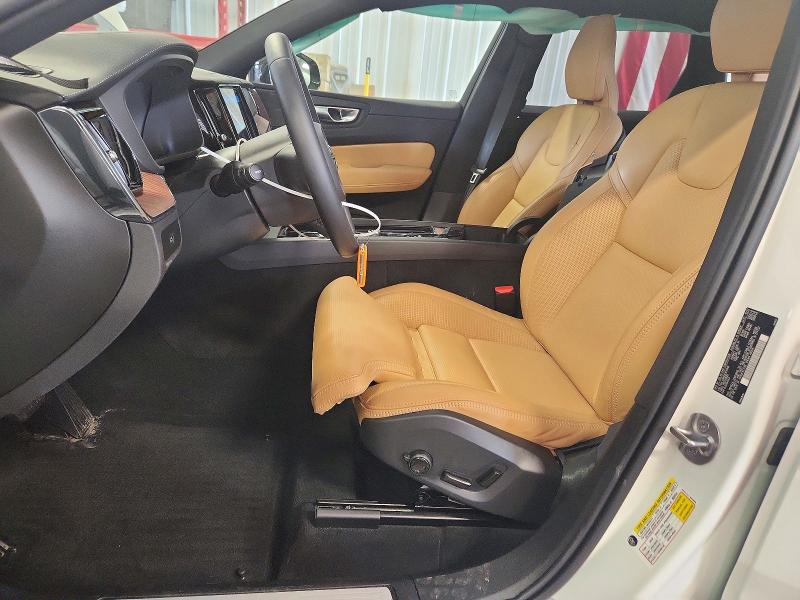 Photo 7 from auction – 2024 VOLVO XC60 with VIN YV4L12RM5R1814810