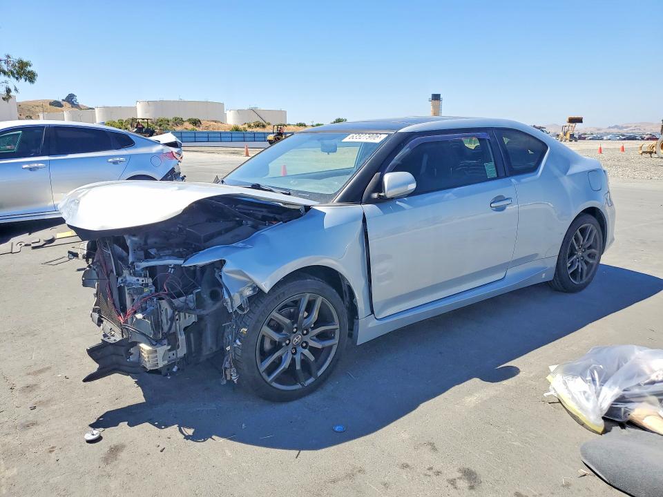 SCION TC 2014 with VIN JTKJF5C7XE3068622 - Photo from auction