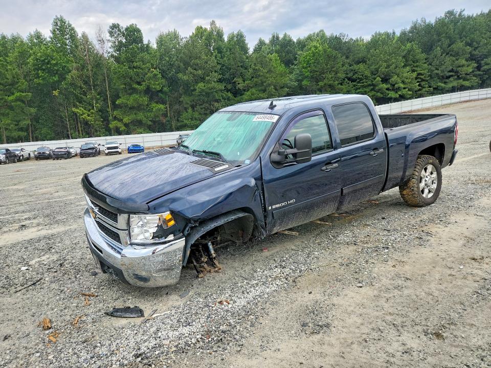 CHEVROLET SILVERADO 2007 with VIN 1GCHK23677F509373 - Photo from auction