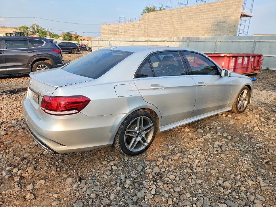 Photo 3 from auction – 2014 MERCEDES-BENZ E with VIN WDDHF8JBXEA913064