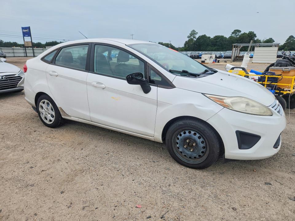 Photo 4 from auction – 2013 FORD FIESTA with VIN 3FADP4BJ4DM131824