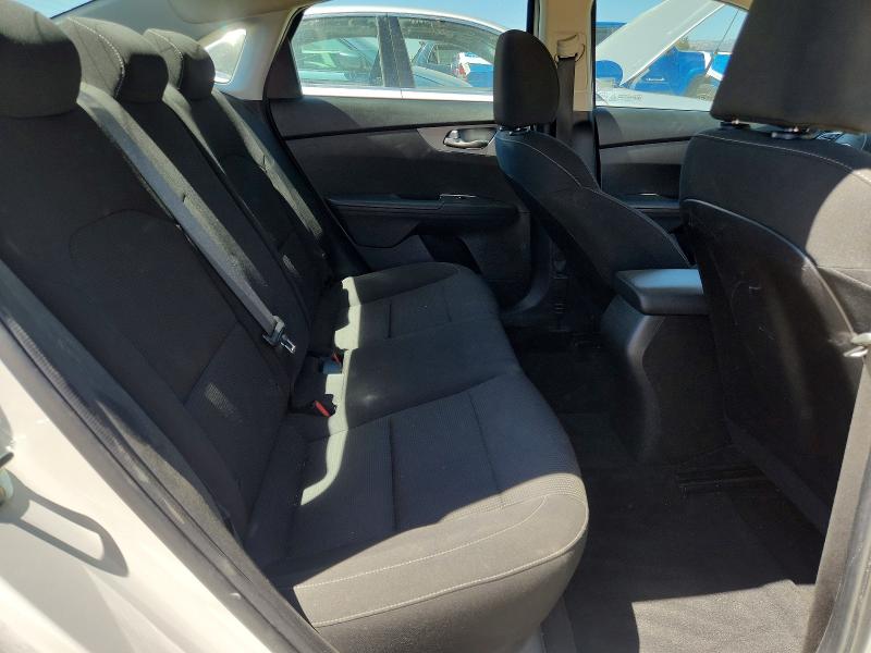Photo 10 from auction – 2021 KIA FORTE with VIN 3KPF24AD4ME348393