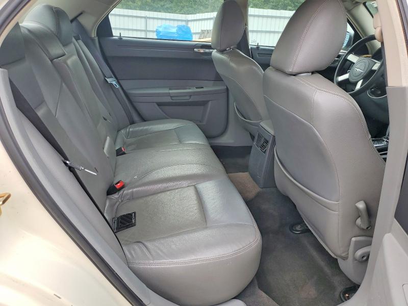 Photo 10 from auction – 2005 CHRYSLER 300 with VIN 2C3JA43R15H122022