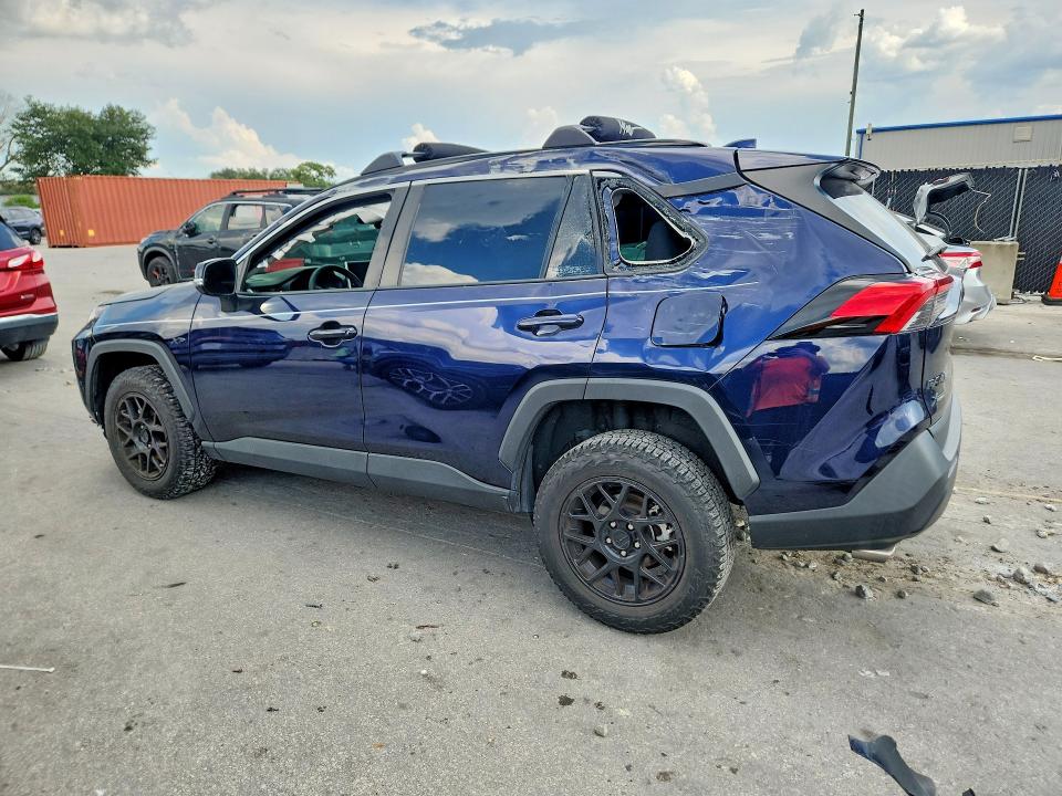 Photo 2 from auction – 2023 TOYOTA RAV4 with VIN 2T3W1RFV2PW276717